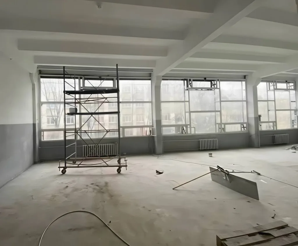 Покраска стен на складе